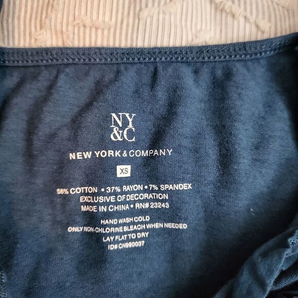 Blue NY&Co tank top with ruffle detail Size extra small - Picture 2 of 3